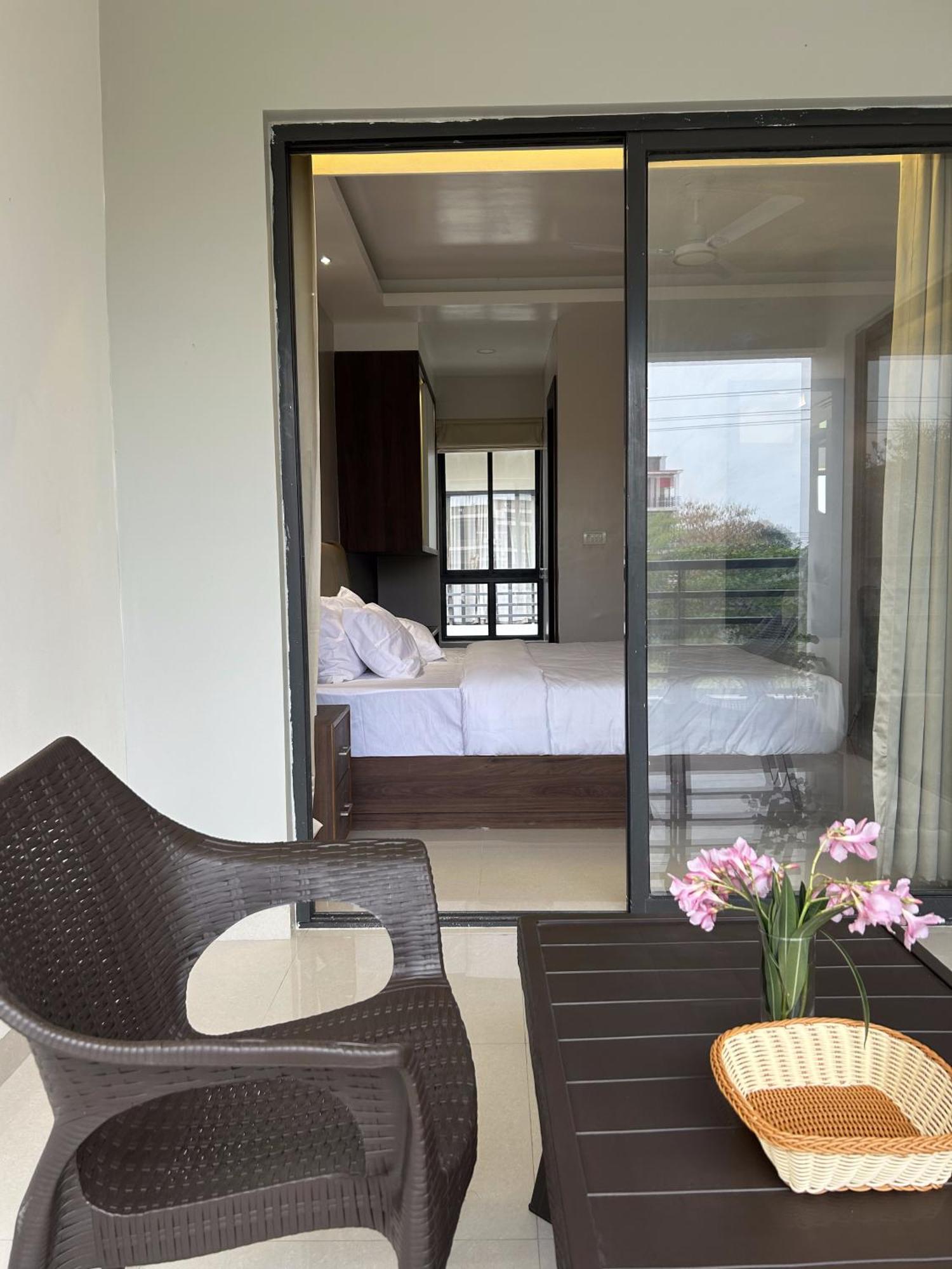 The Pearl Club Resort Shānti Niketan Εξωτερικό φωτογραφία